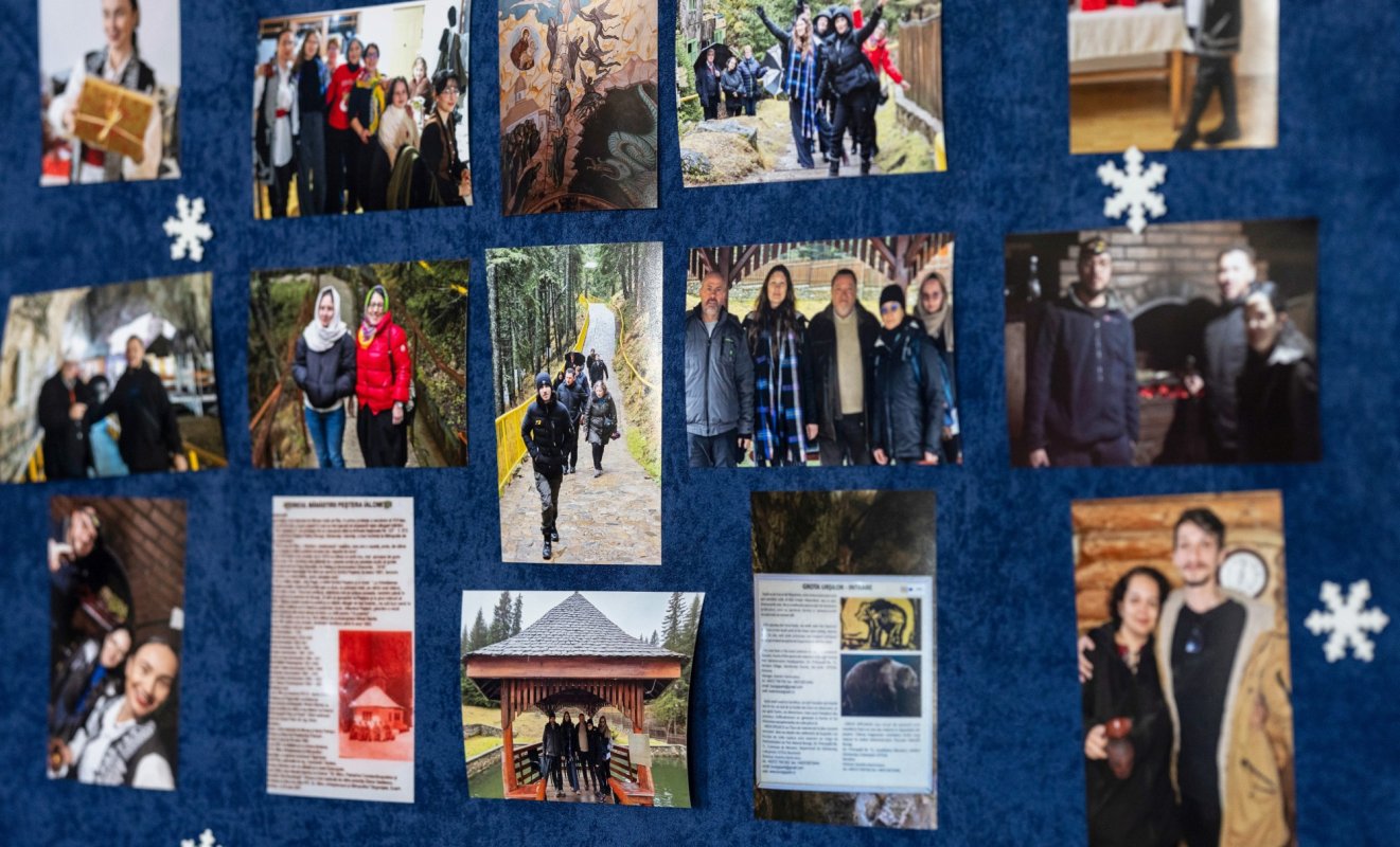 Expoziție fotografică la Facultatea „Justinian Patriarhul” din București 350360