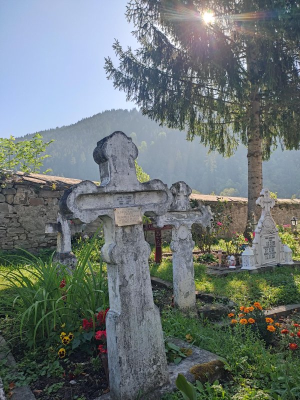 Farcașa nemțeană, loc al nativității binecuvântate și al sfințeniei 350447