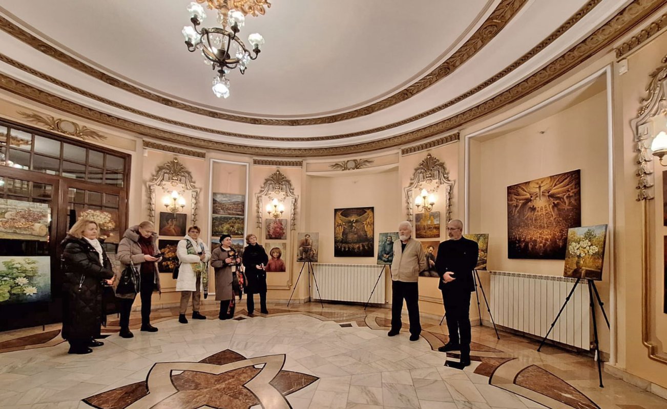 Mărturisiri plastice pe simezele Cercului Militar Național 350554