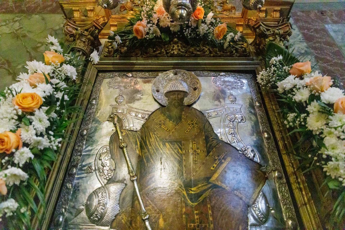 Rugăciune și binecuvântare la hramul Bisericii „Sfântul Spiridon” din Iași 350514