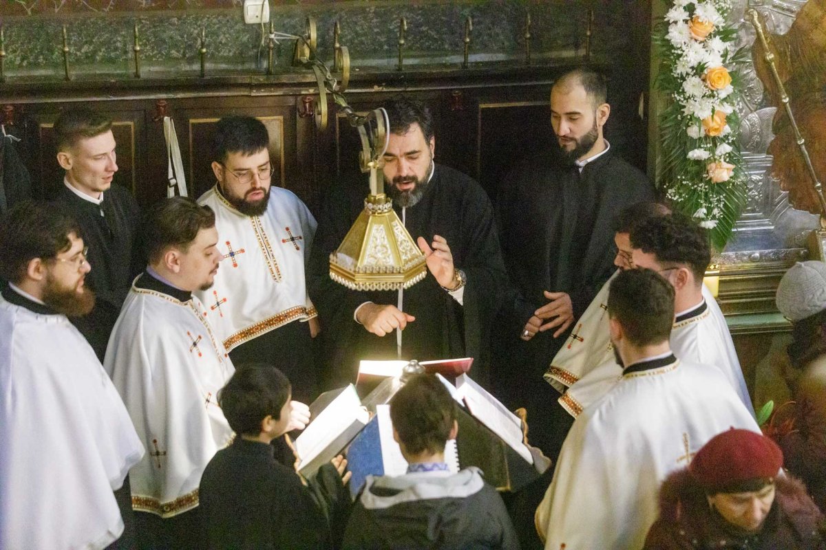 Rugăciune și binecuvântare la hramul Bisericii „Sfântul Spiridon” din Iași 350516