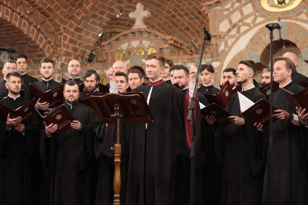 Un deceniu de misiune pentru Grupul psaltic „Theologos” 350507