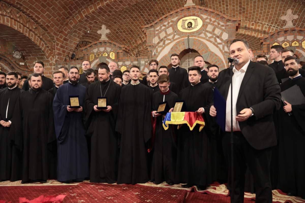 Un deceniu de misiune pentru Grupul psaltic „Theologos” din Baia Mare 350511