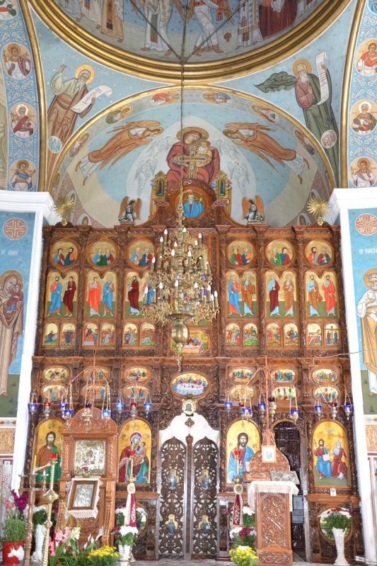 Biserica albă de pe Valea Suhăi 349720