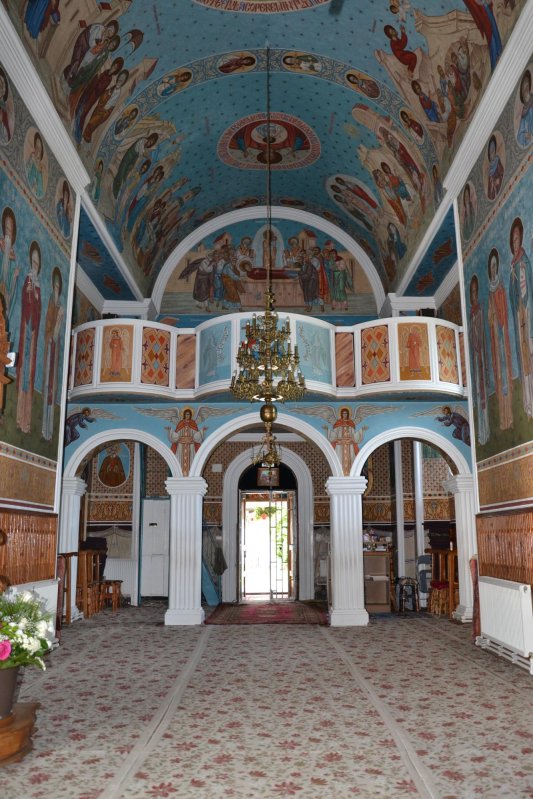 Biserica albă de pe Valea Suhăi 349729