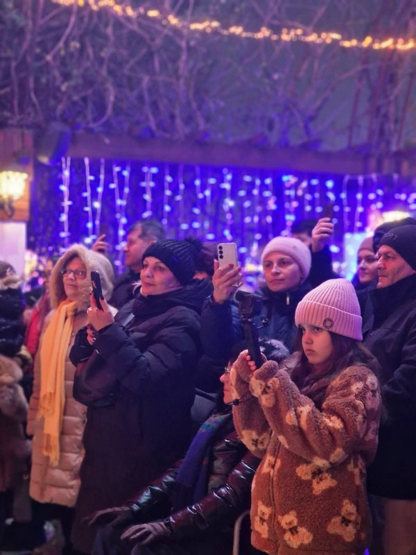 Bucuria colindelor la mănăstirea teleormăneană Pantocrator 350715