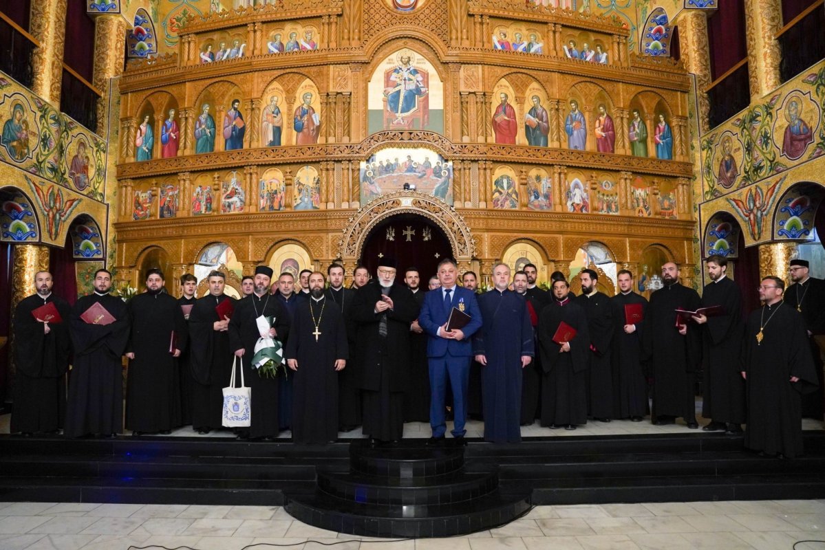 Prăznuiri liturgice și concert de colinde în județul Argeș 350668