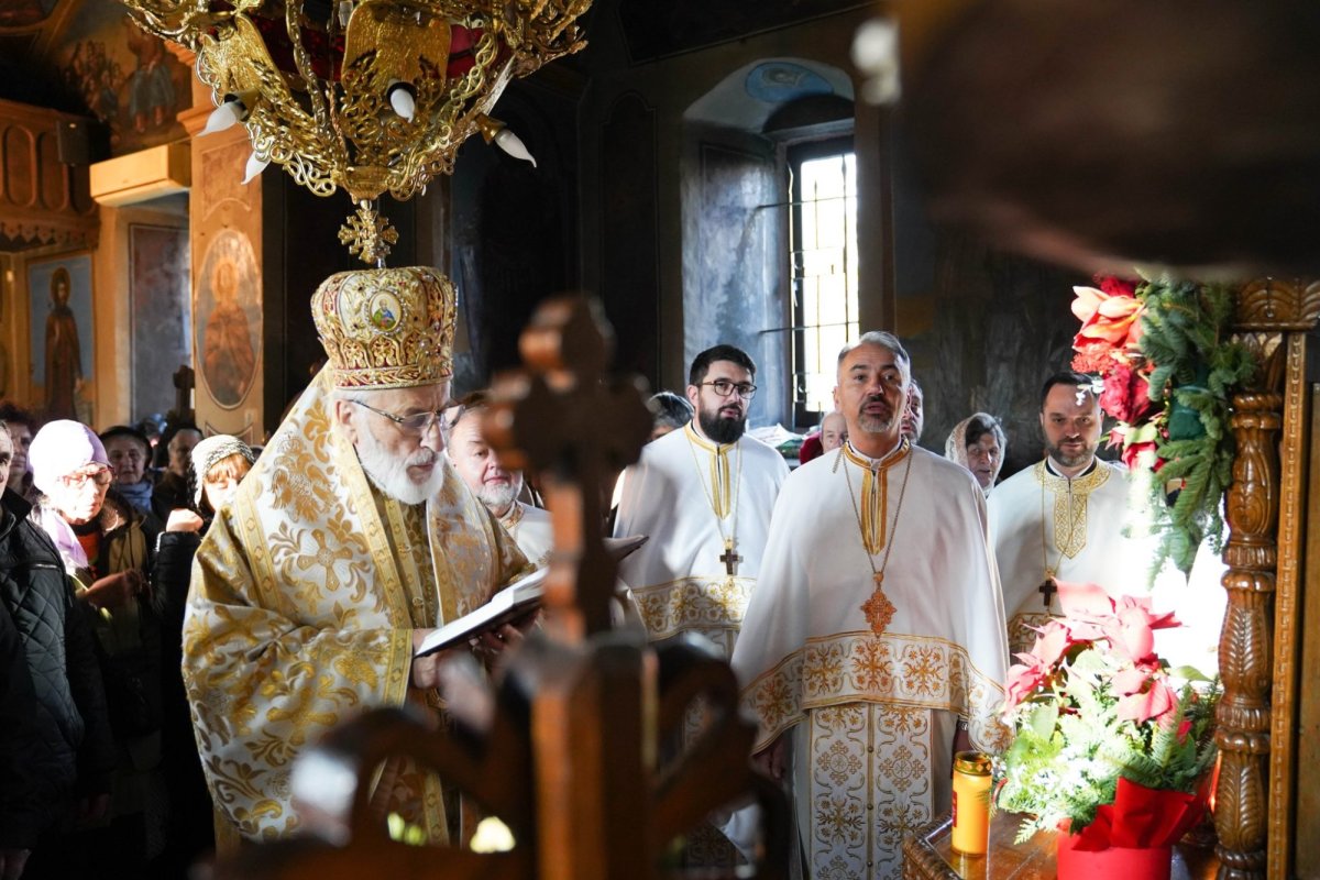 Prăznuiri liturgice și concert de colinde în județul Argeș 350669
