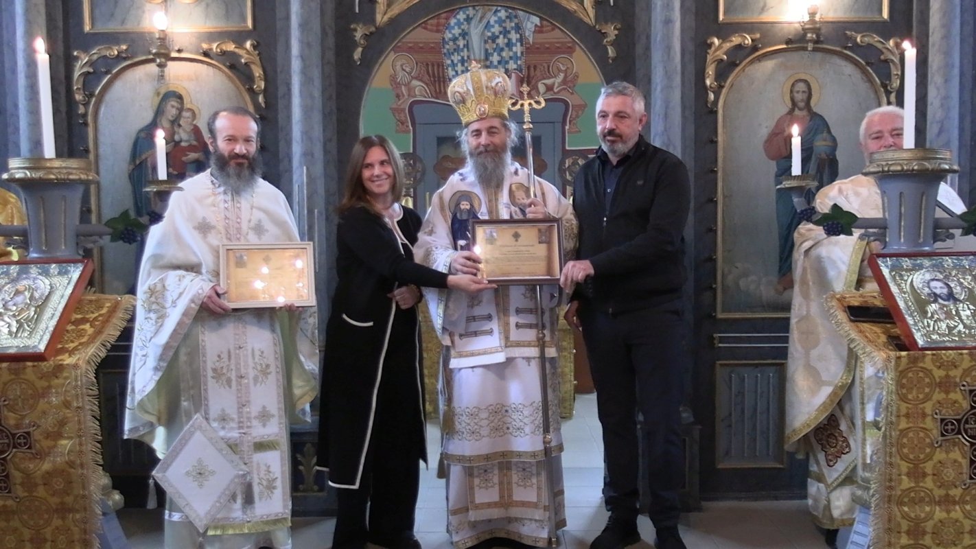 Sfințirea picturii bisericii românești din Otlaca Pustă 350679