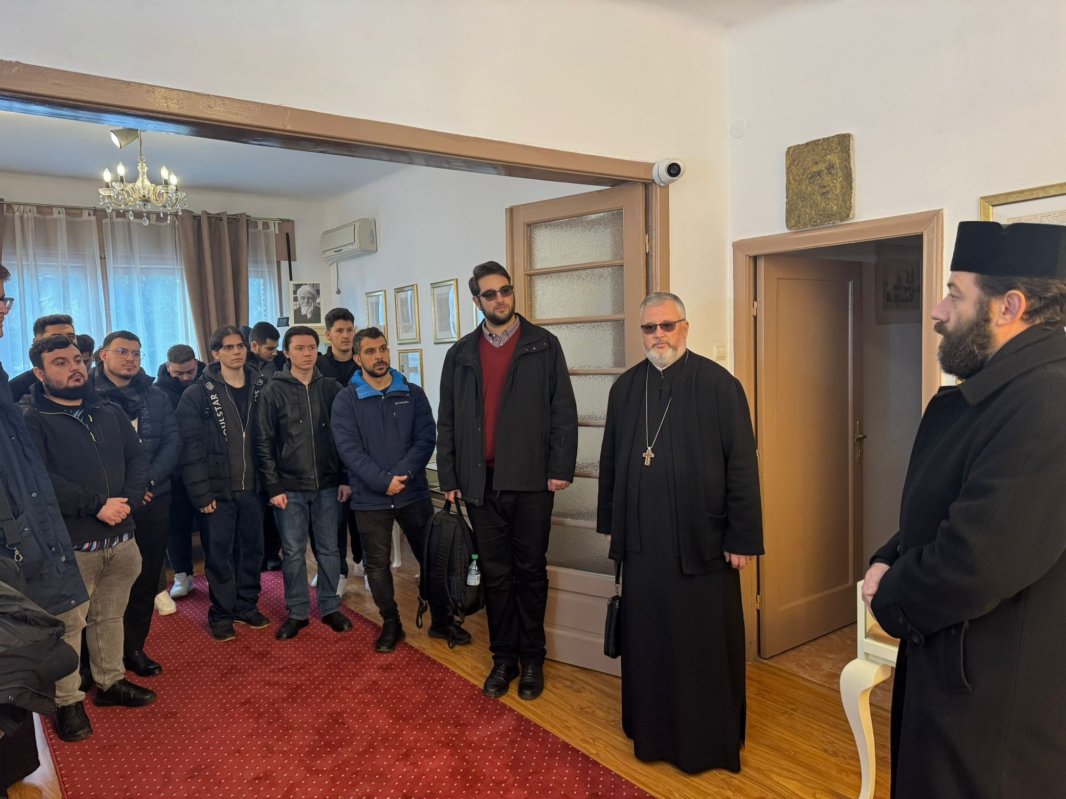 Vizită de studiu la Casa memorială a Sfântului Preot Mărturisitor Dumitru Stăniloae 350790