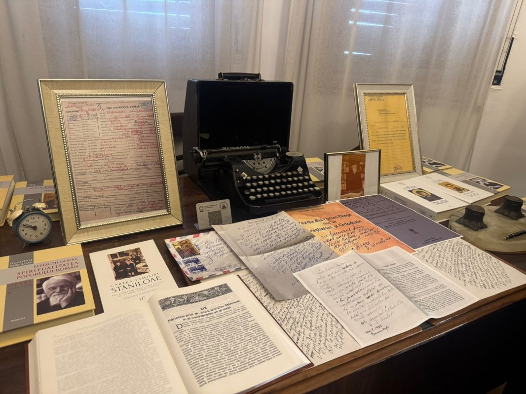 Vizită de studiu la Casa memorială a Sfântului Preot Mărturisitor Dumitru Stăniloae 350792