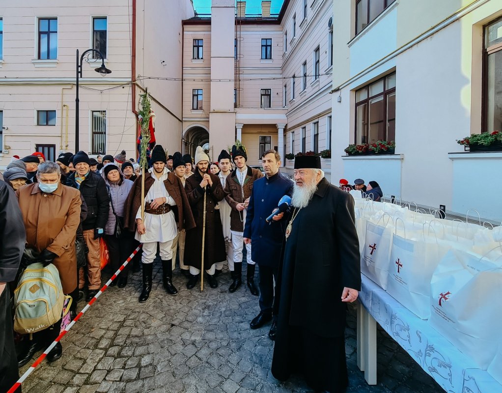 700 de pachete pentru persoane nevoiașe din județul Cluj 350937