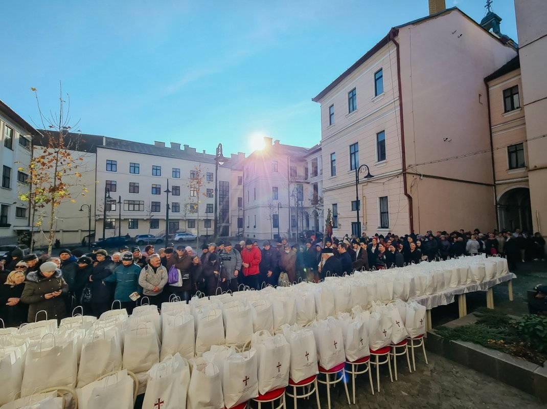 700 de pachete pentru persoane nevoiașe din județul Cluj 350938