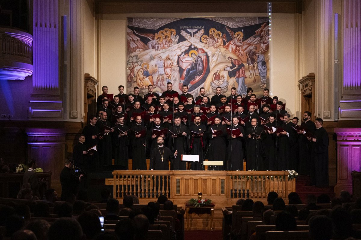 „După datini colindăm!”, concert caritabil la Palatul Patriarhiei 350957