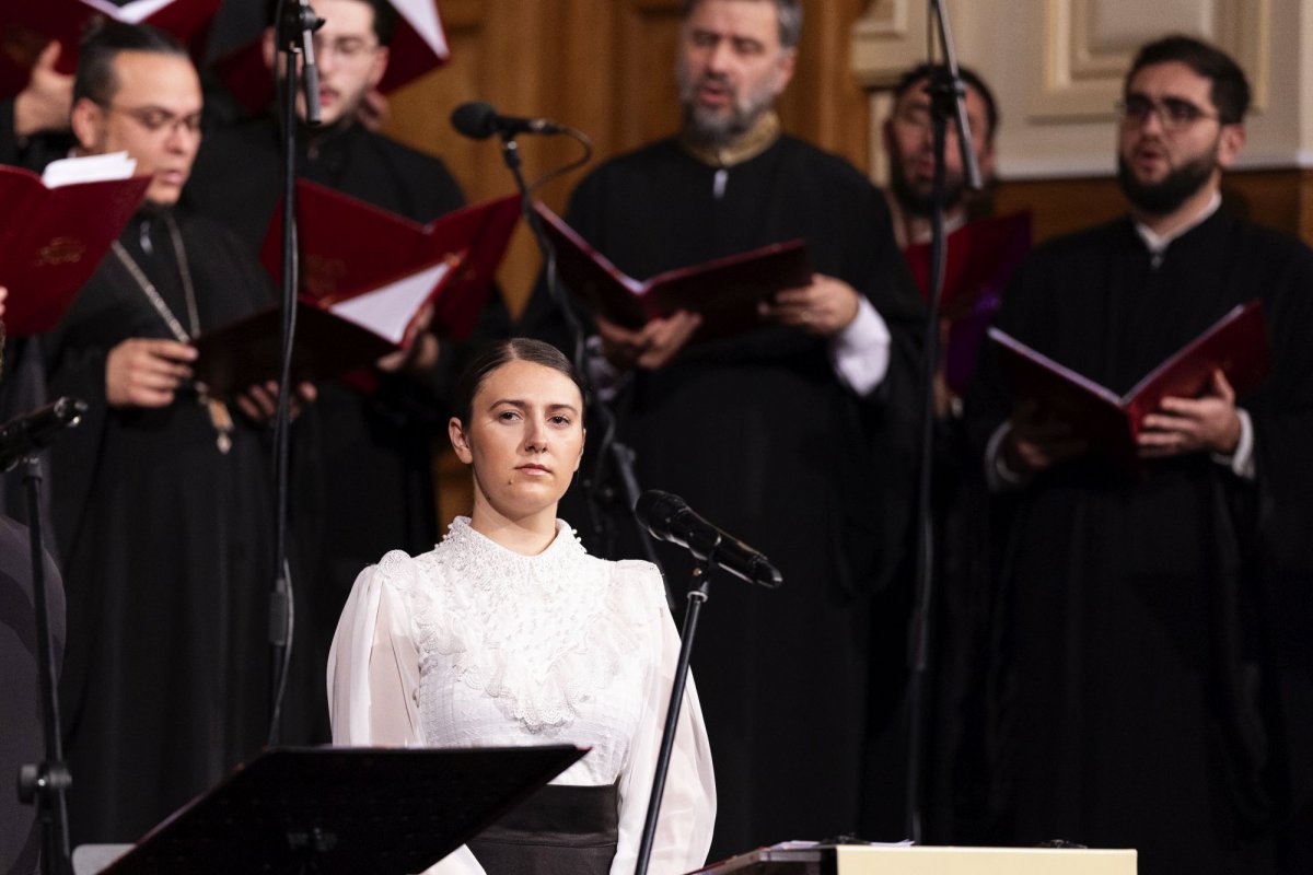 „După datini colindăm!”, concert caritabil la Palatul Patriarhiei 350959