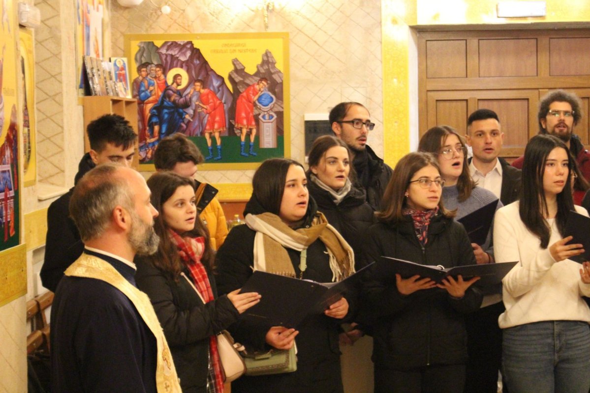 Nașterea Mântuitorului Hristos, vestită și la Institutul Clinic Fundeni din Capitală 350887