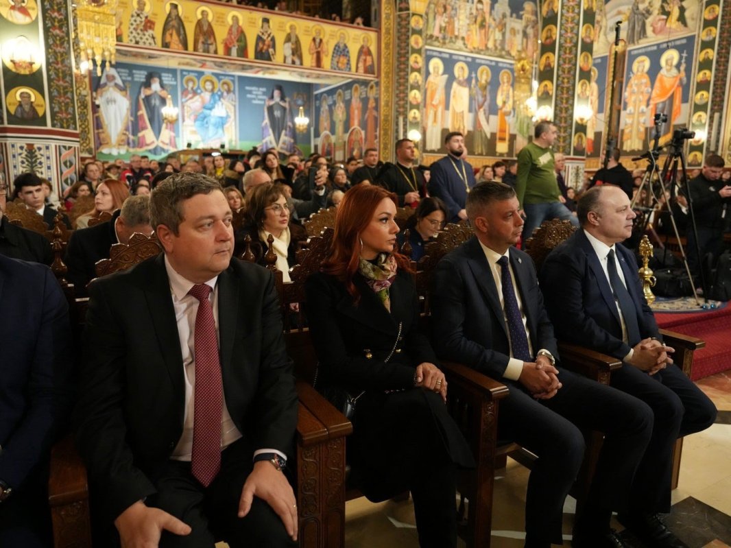 Bucuria colindatului la Catedrala Episcopală din Slobozia 351043