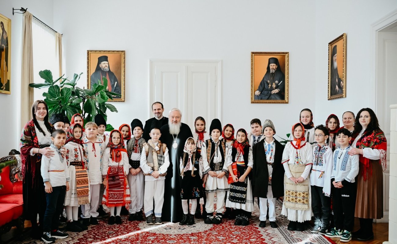 Daruri de Crăciun pentru copii şi tineri colindători 350975