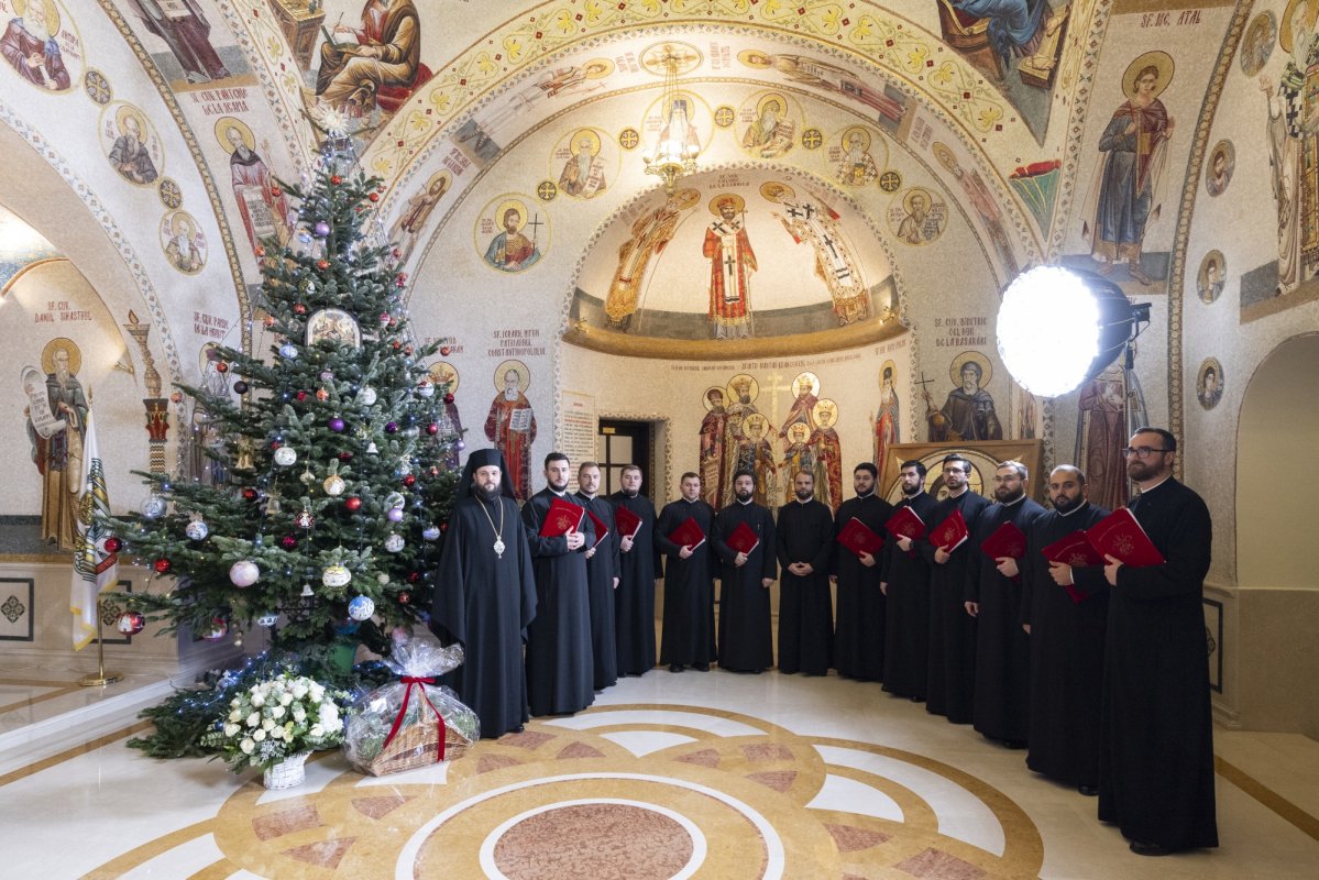 Patriarhul României a fost colindat la Reședința Patriarhală 351079