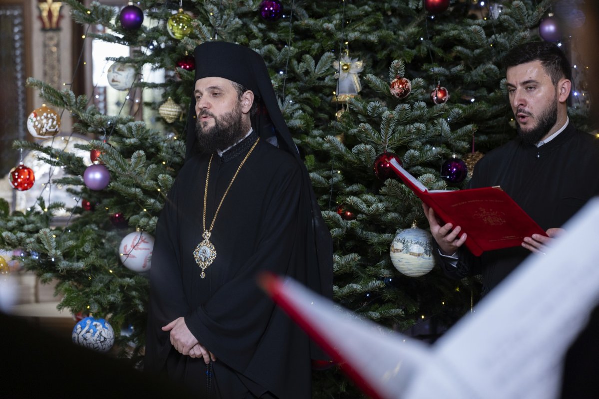 Patriarhul României a fost colindat la Reședința Patriarhală 351080