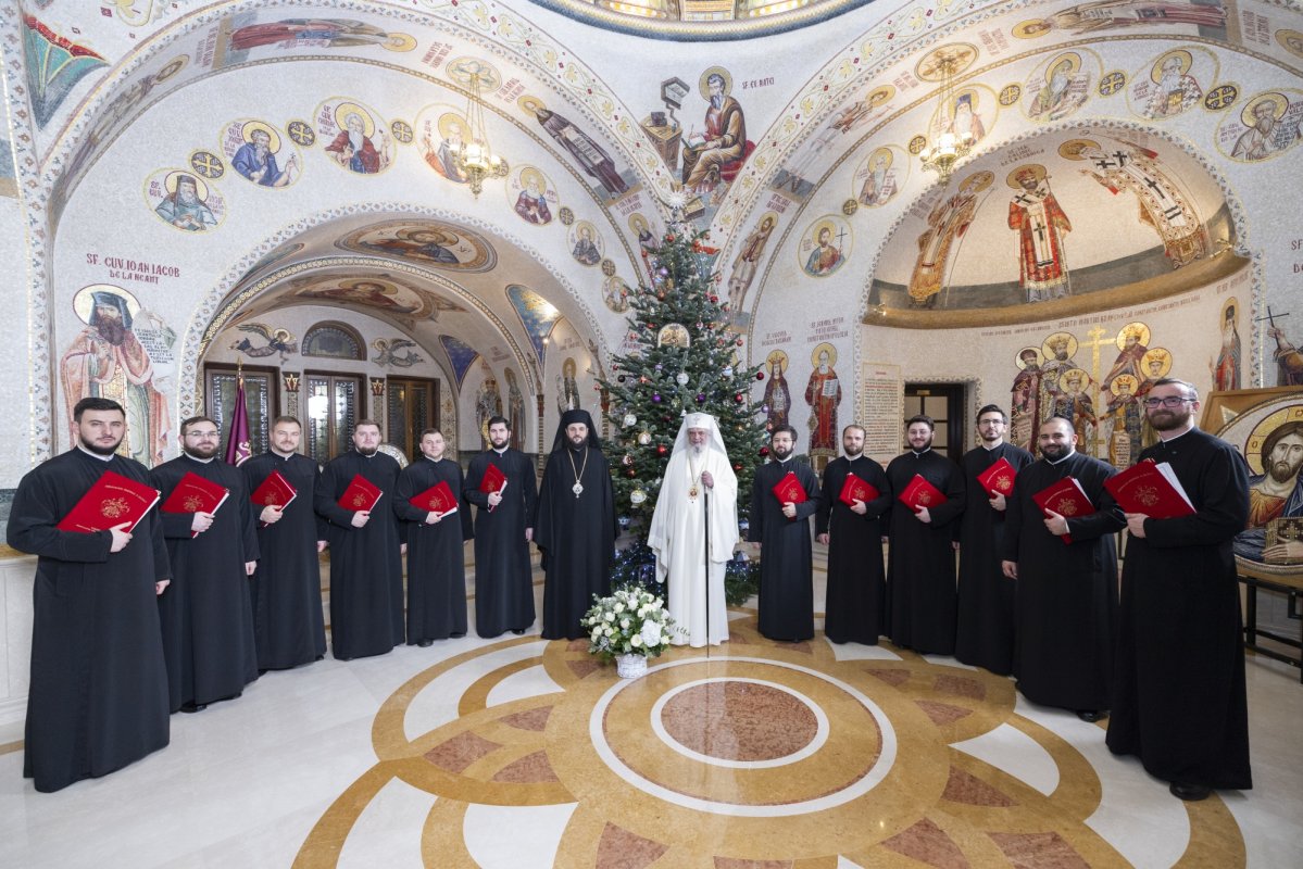 Patriarhul României a fost colindat la Reședința Patriarhală 351083