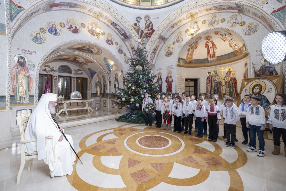 Patriarhul României a fost colindat la Reședința Patriarhală 351084