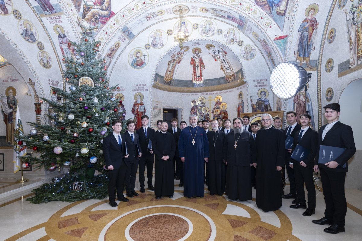 Patriarhul României a fost colindat la Reședința Patriarhală 351098