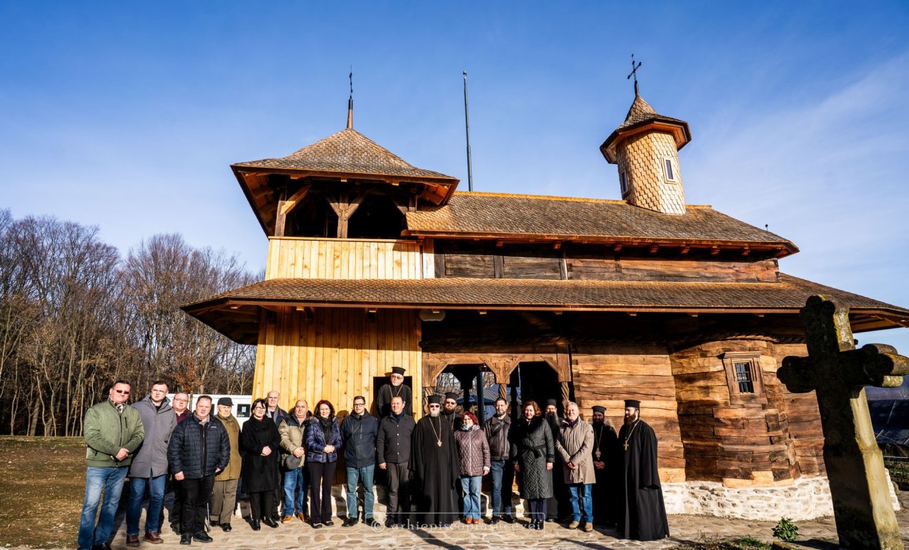 Recepția lucrărilor de restaurare și conservare a bisericii din lemn din Mănăstioara 350966
