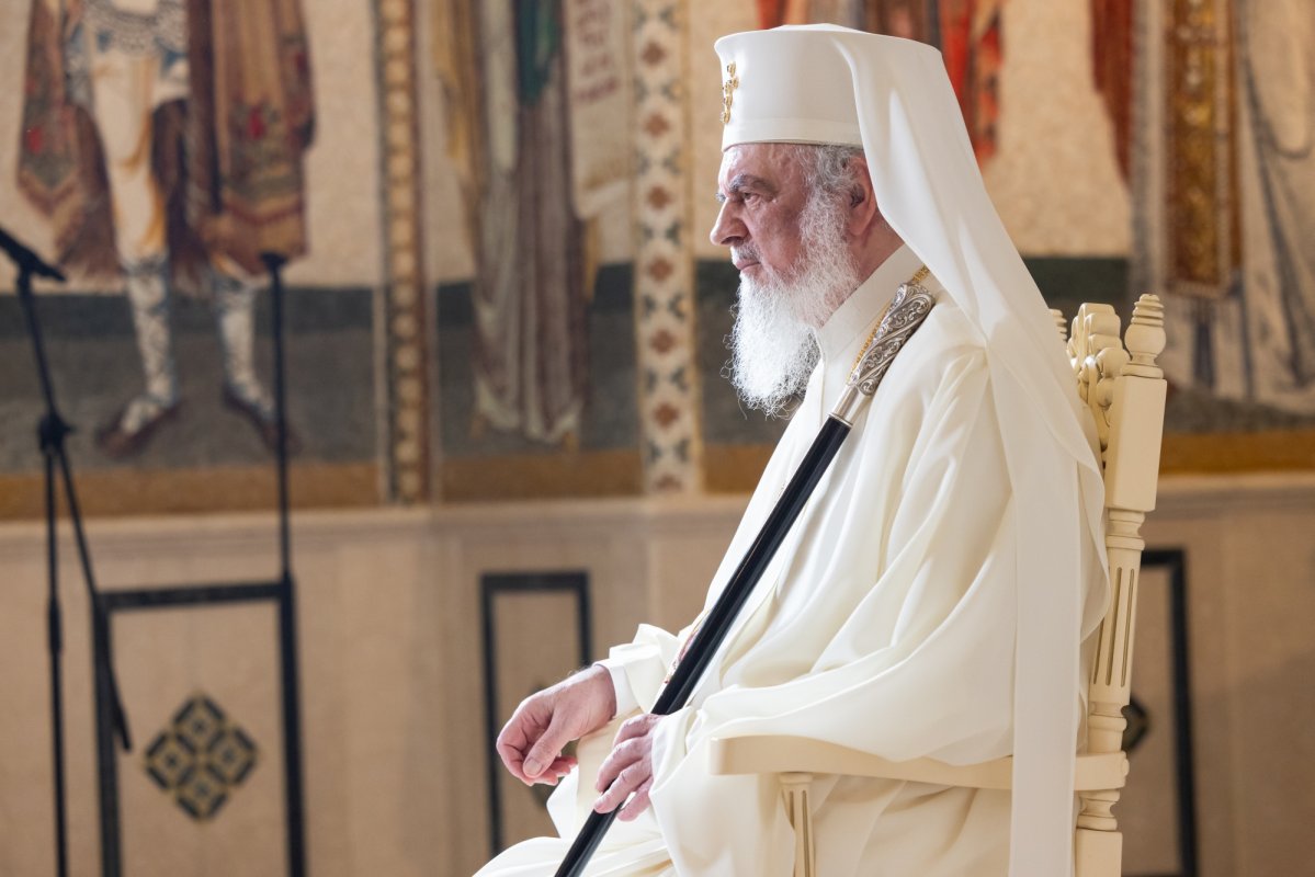Cete de colindători la Reședința Patriarhală 351224