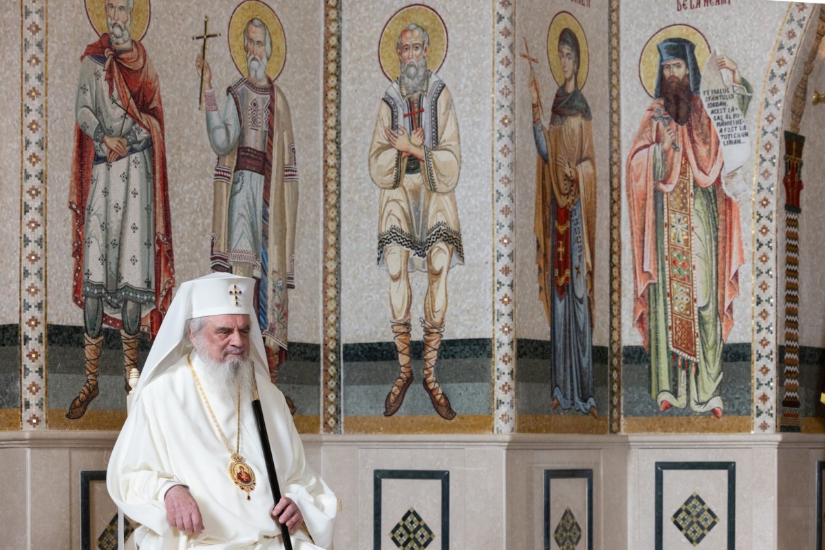 Cete de colindători la Reședința Patriarhală 351225