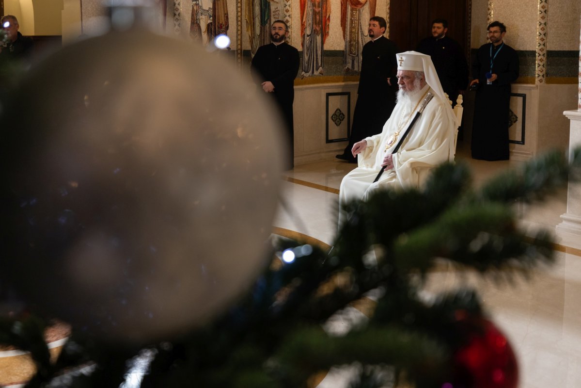 Cete de colindători la Reședința Patriarhală 351228