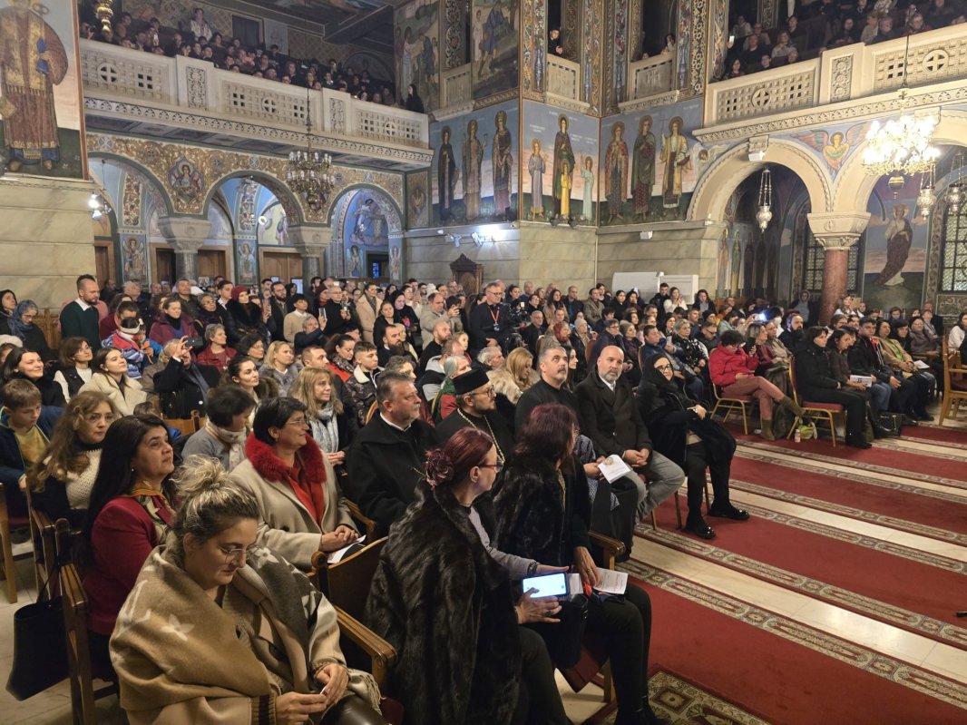 Concertul „Steaua de la ­Răsărit” la Biserica „Sfântul Elefterie”‑Nou 351175