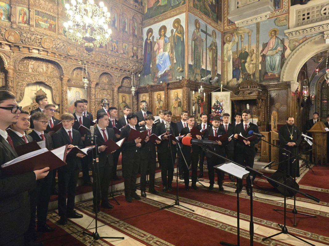 Concertul „Steaua de la ­Răsărit” la Biserica „Sfântul Elefterie”‑Nou 351176