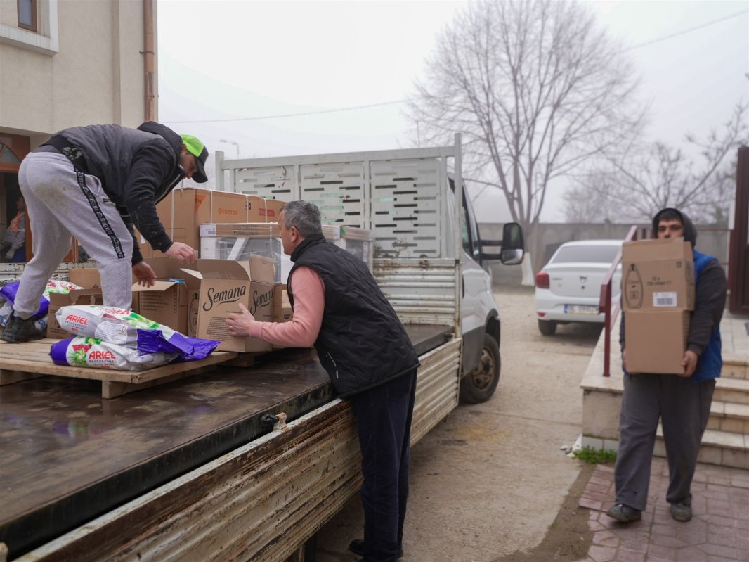 Daruri de la parohii pentru copii din județul Galați 351125