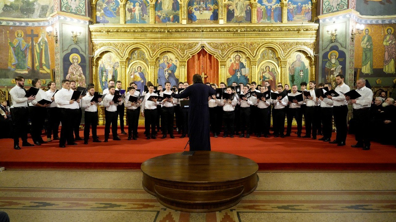 Patru coruri reunite în colind la Catedrala Mitropolitană din Sibiu 351134