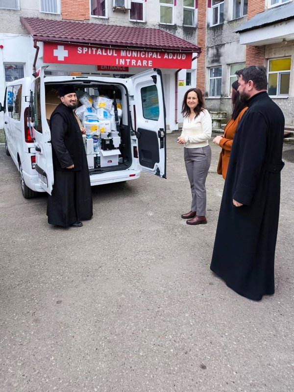 Preoții din Protoieria Panciu în sprijinul pacienților 351143