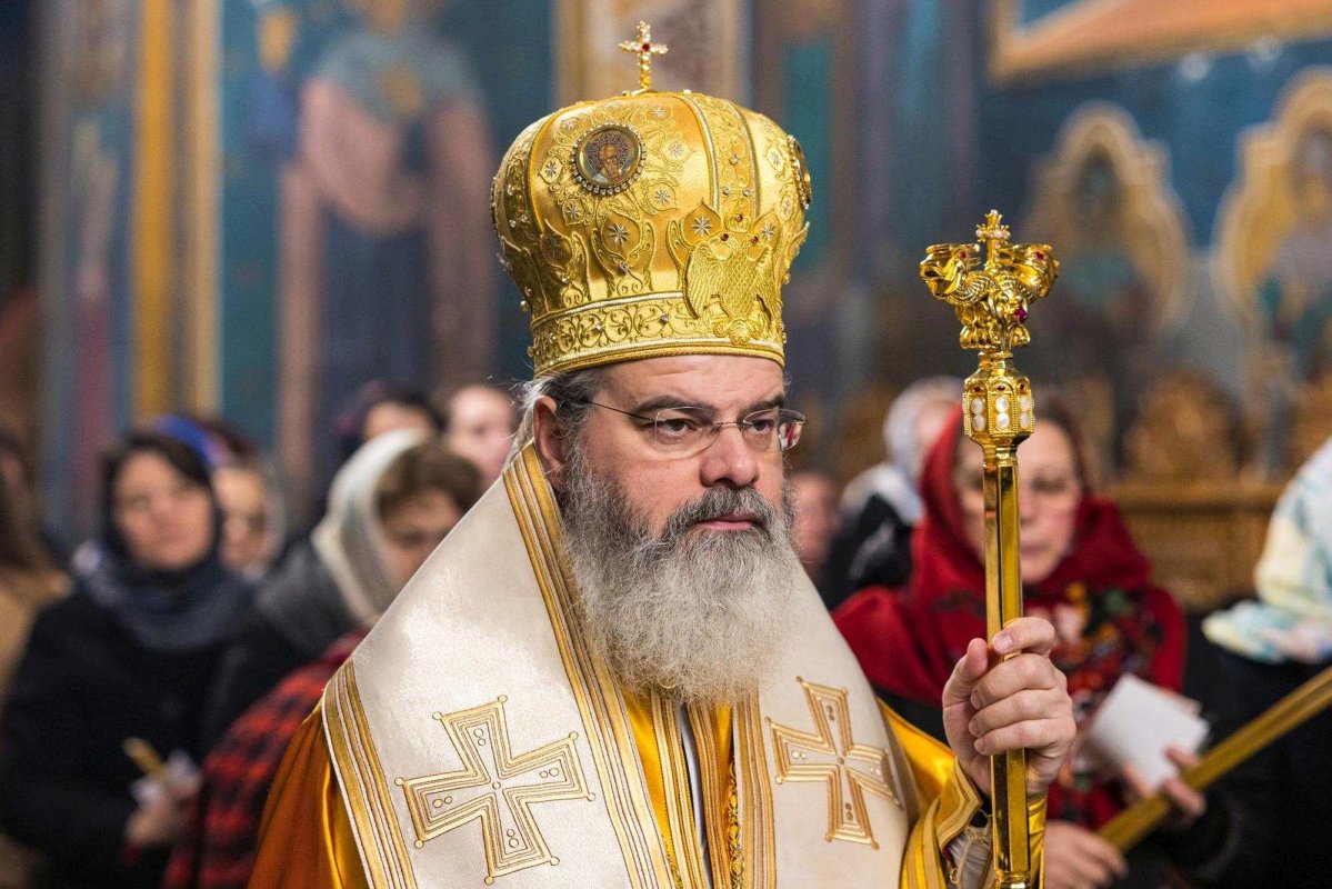 Veșnicul Dumnezeu coboară în timp și își asumă firea noastră umană 350489