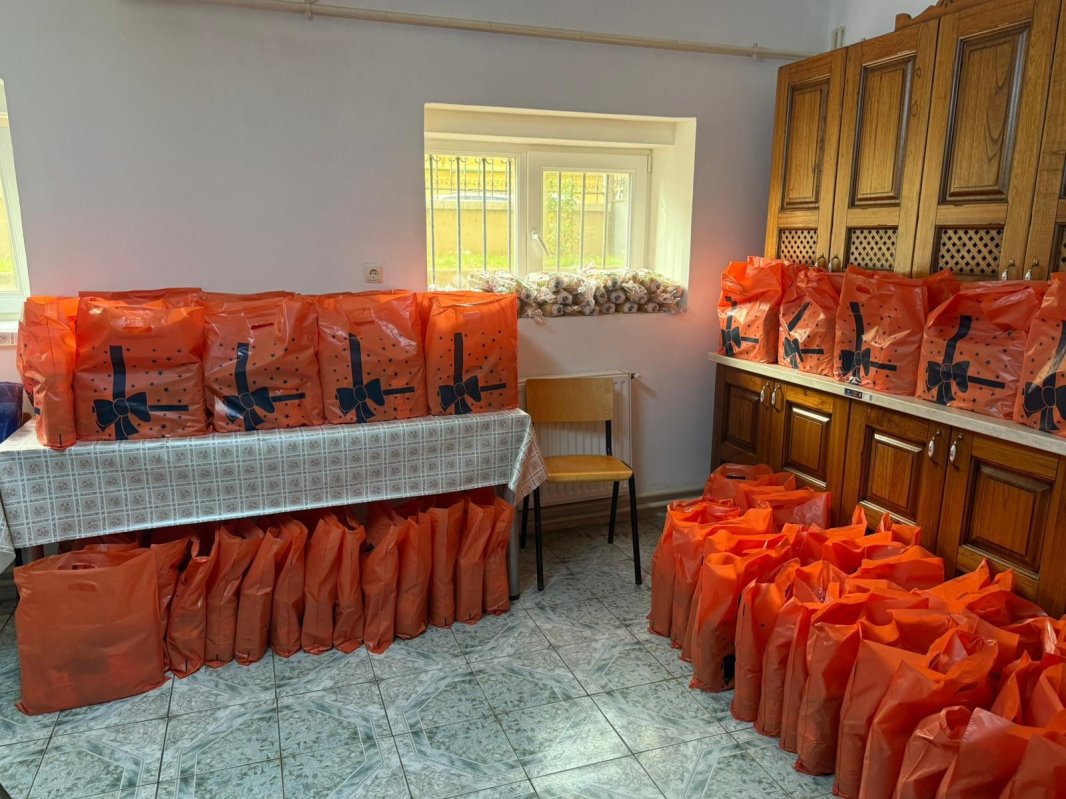 Acțiuni filantropice și colind creștinesc la Parohia Iosefin din Timișoara 351382