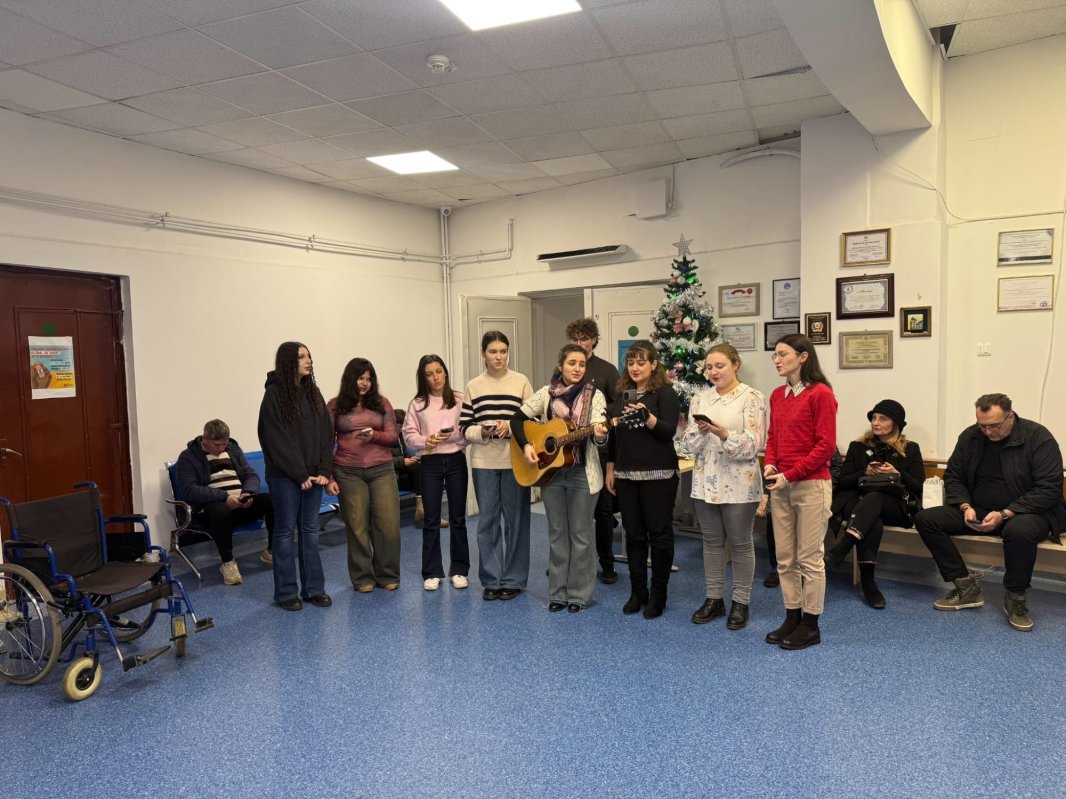 Activități ale voluntarilor Asociației „Studenți pentru viață” 351392