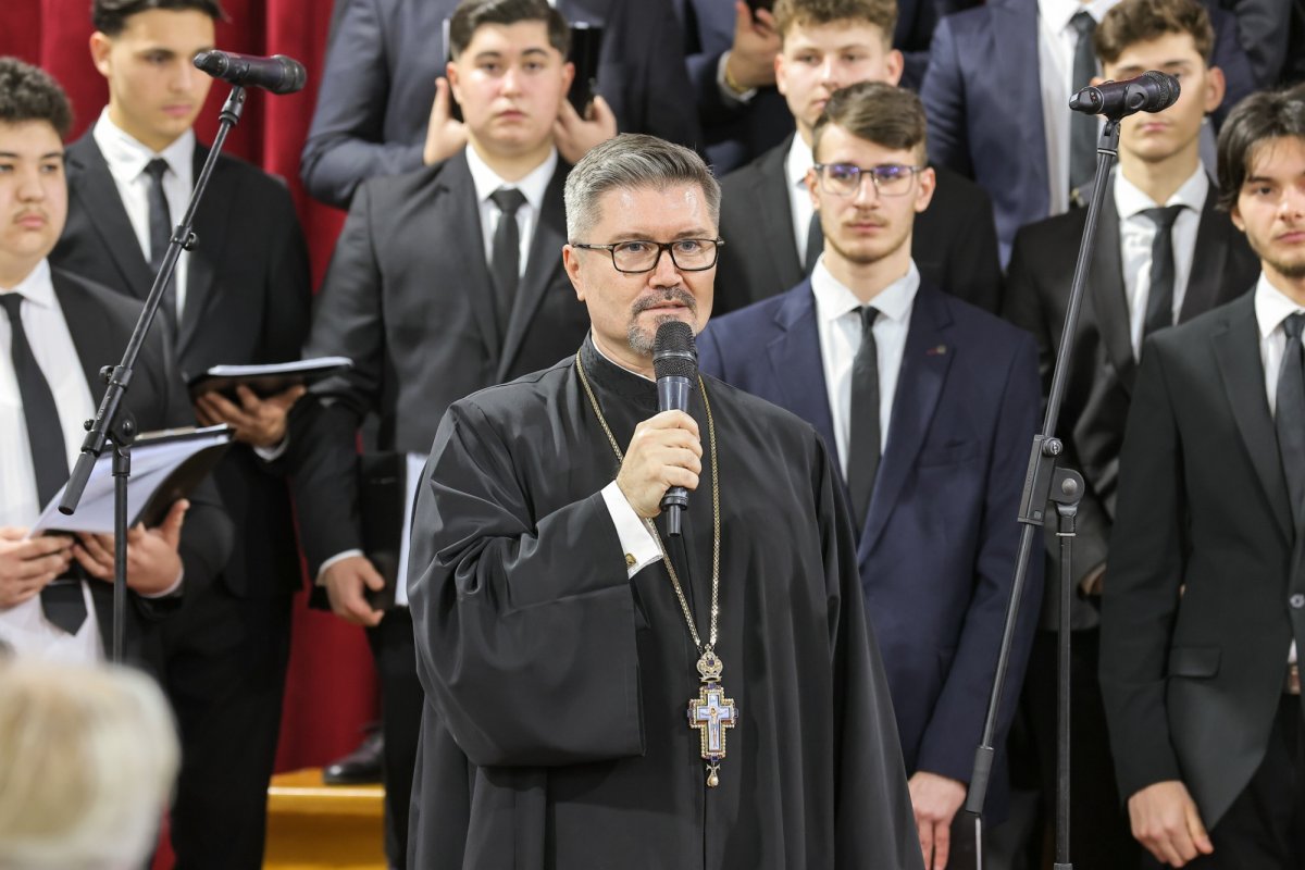 Serbarea de Crăciun a seminariștilor buzoieni 351314