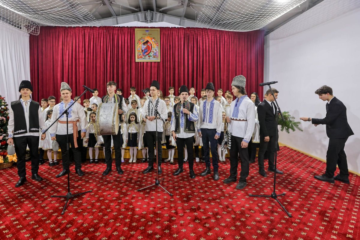 Serbarea de Crăciun a seminariștilor buzoieni 351319
