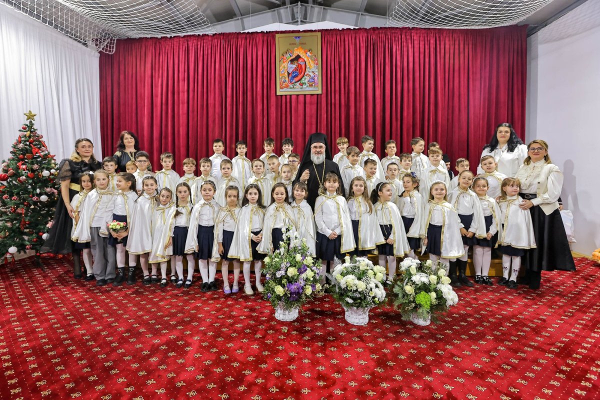 Serbarea de Crăciun a seminariștilor buzoieni 351320