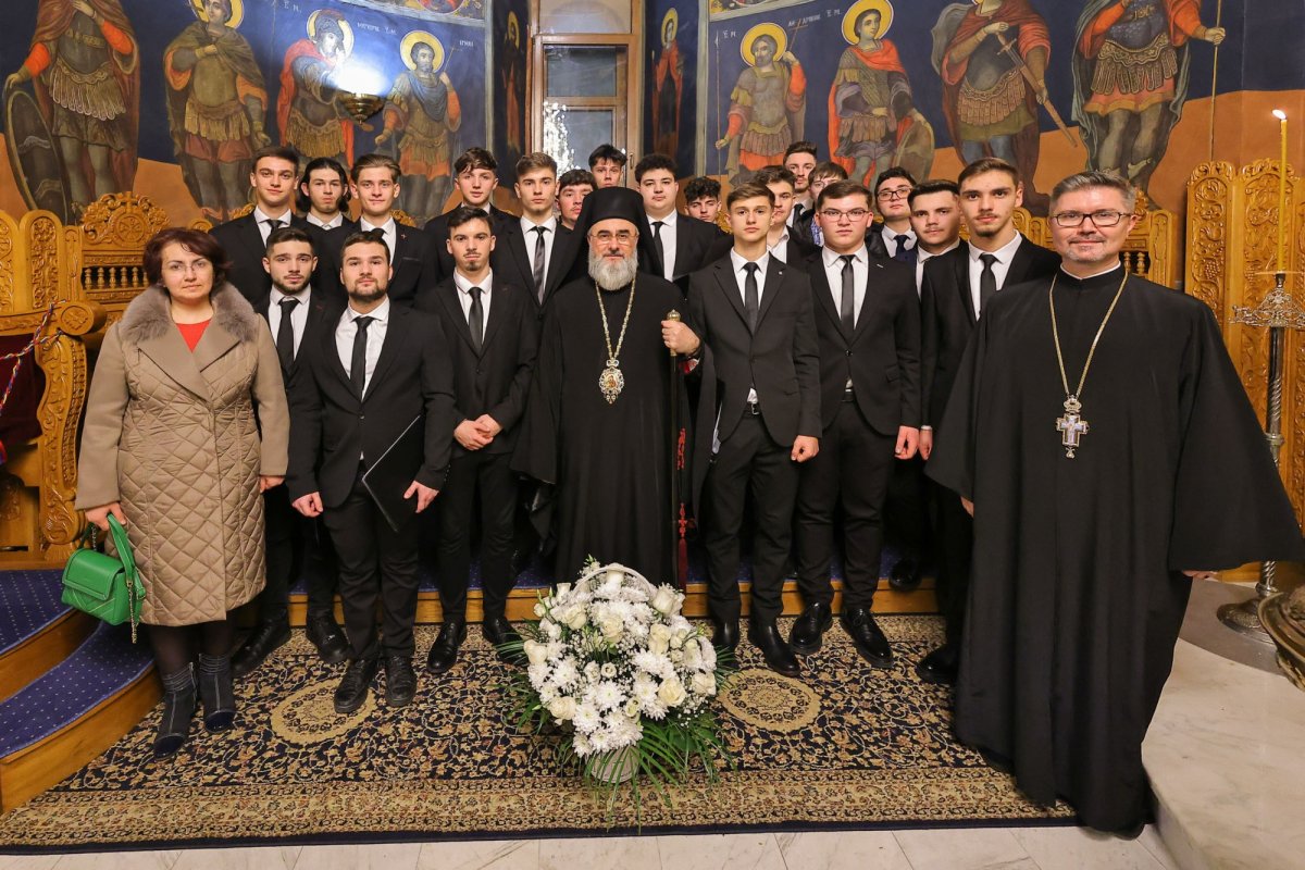 Serbarea de Crăciun a seminariștilor buzoieni 351321