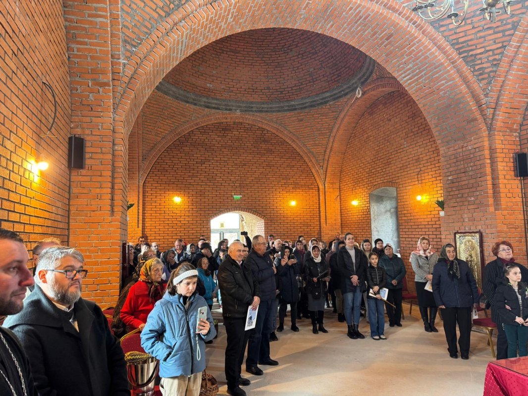 Biserica din Cerbu, renăscută din scrum de Crăciun 351498