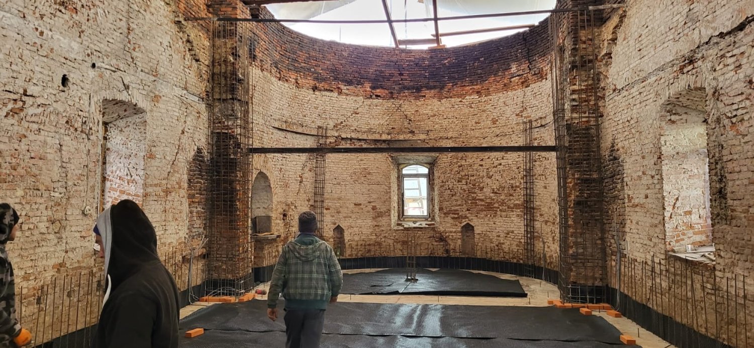 Biserica din Cerbu, renăscută din scrum de Crăciun 351511