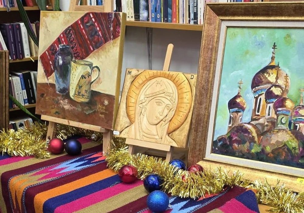 Icoane, cărți și peisaje la bibliotecă 351515