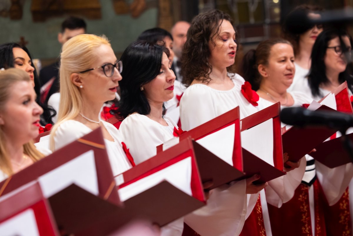 Concert de colinde la Catedrala Patriarhală din București 351605