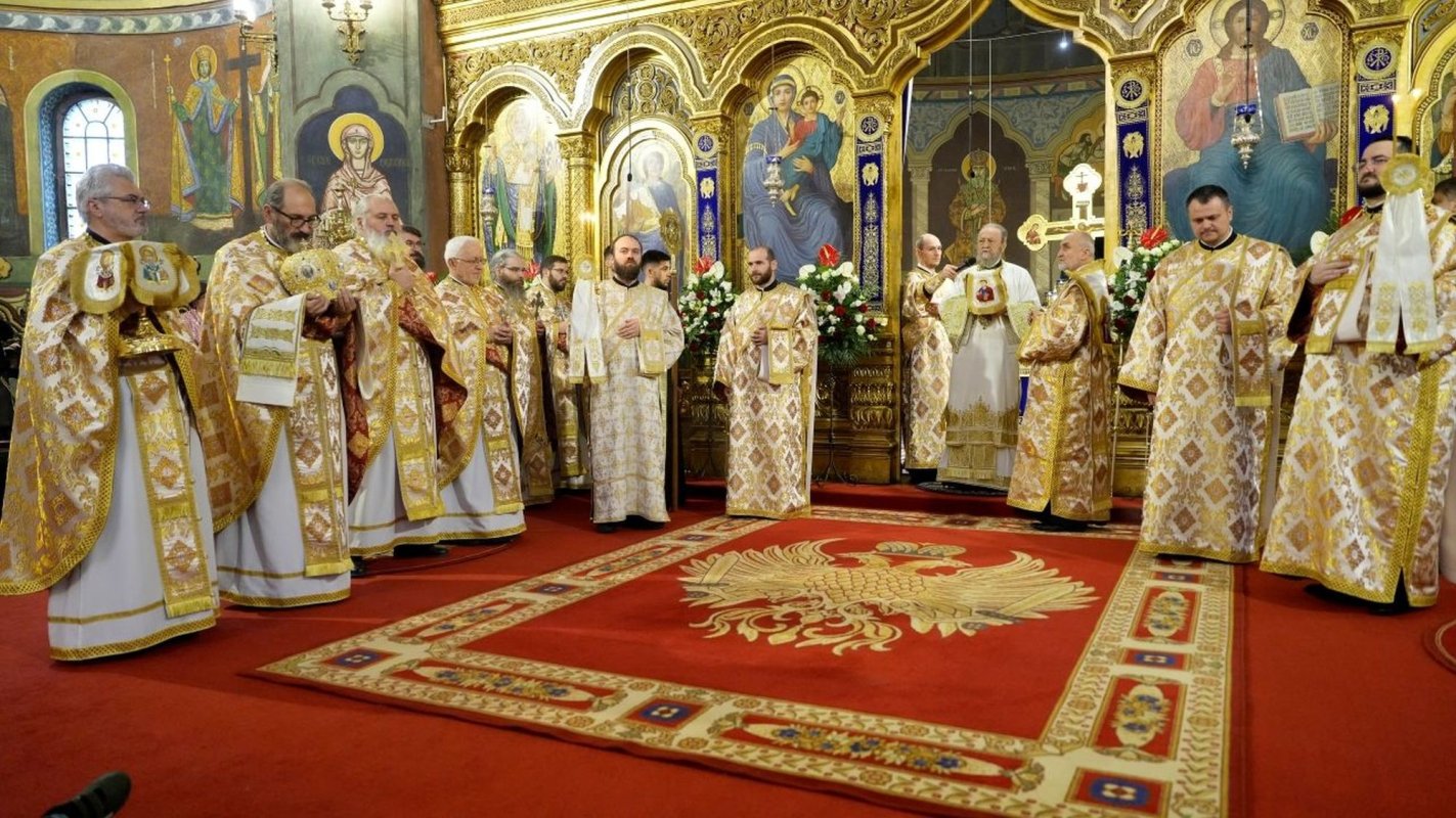 Comuniune în rugăciune la Sibiu, de praznicul Nașterii Domnului 351628