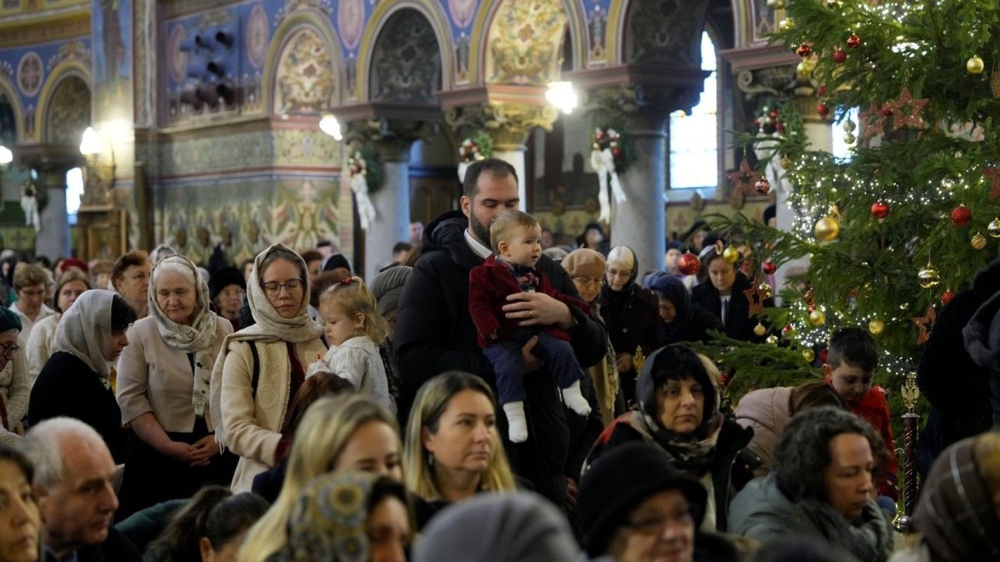 Comuniune în rugăciune la Sibiu, de praznicul Nașterii Domnului 351634