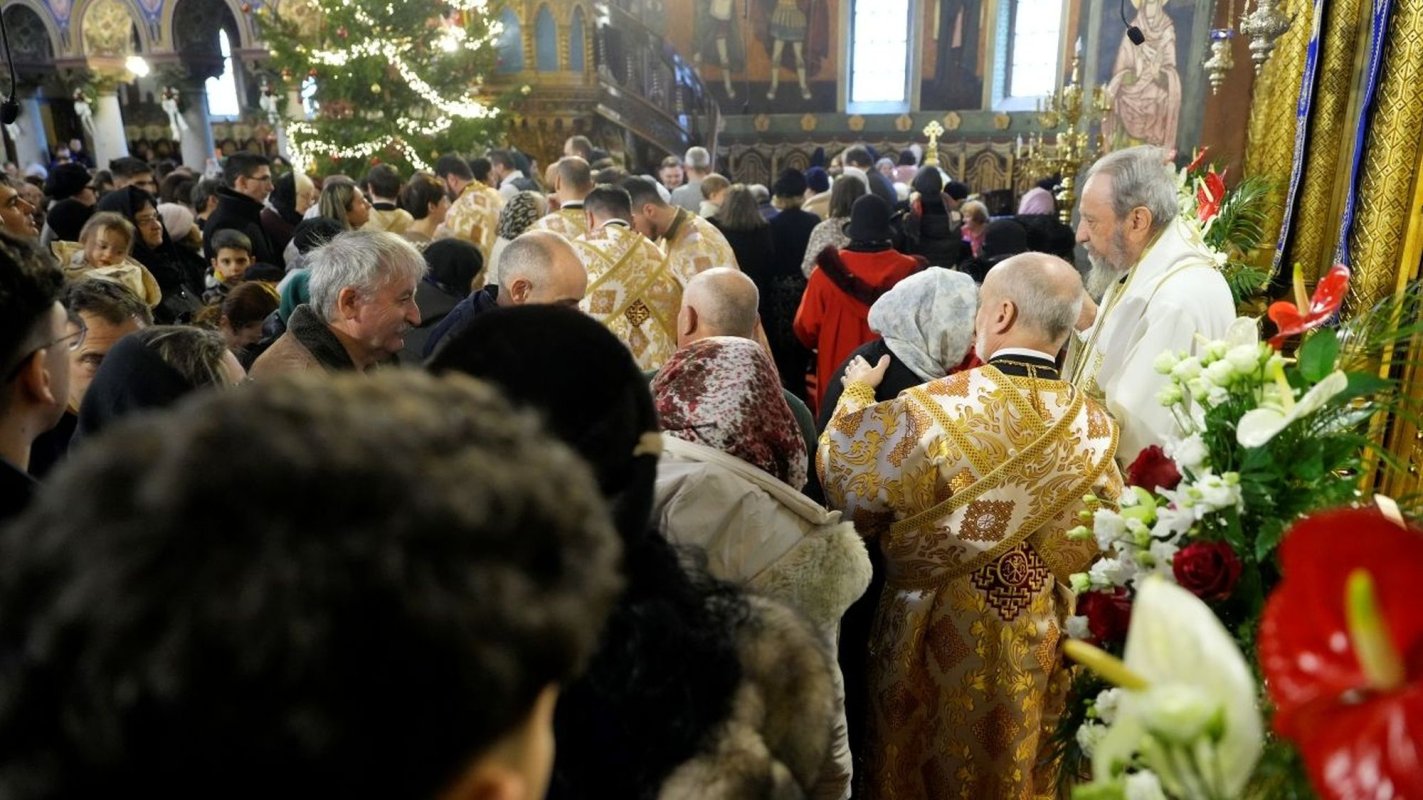 Comuniune în rugăciune la Sibiu, de praznicul Nașterii Domnului 351635